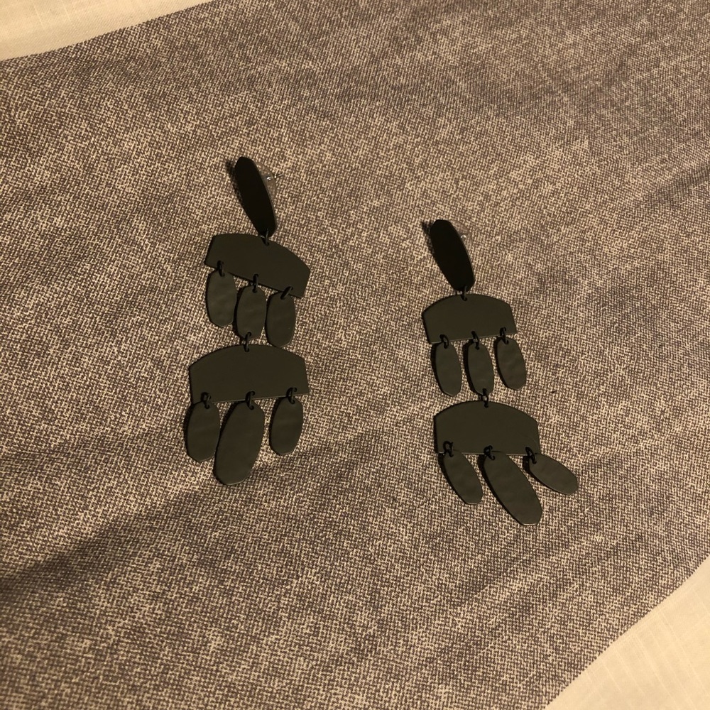 Kendra Scott Emmet Matte Gray Earrings